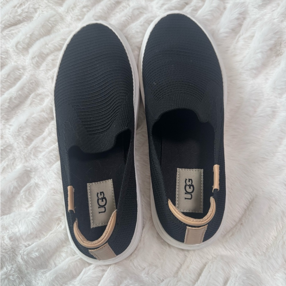 UGG Black and Tan Slip-On Flats Size 8.5